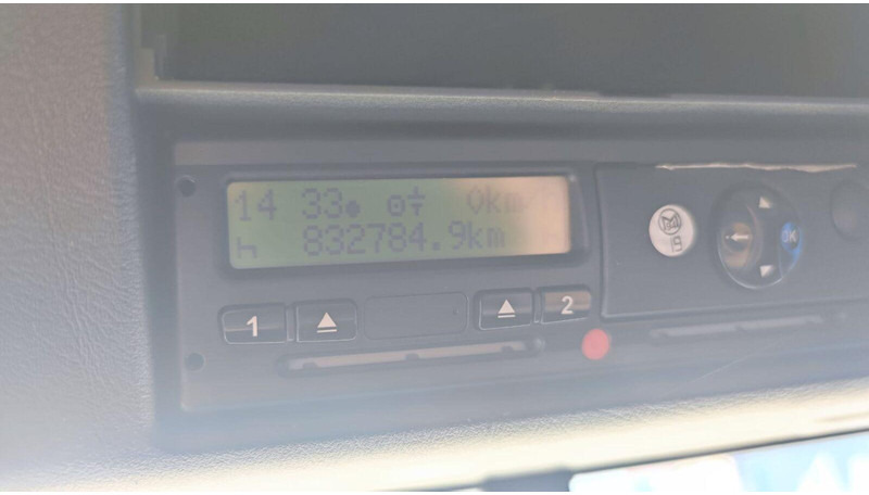 MAN TGX Lowdeck - MEGA - Камион влекач: слика 4 MAN TGX Lowdeck - MEGA - Камион влекач: слика 4