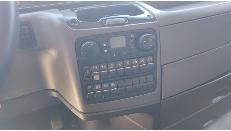 MAN TGX Lowdeck - MEGA - Камион влекач: слика 5 MAN TGX Lowdeck - MEGA - Камион влекач: слика 5