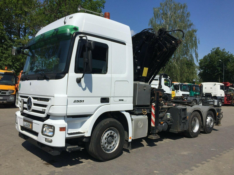 Mercedes-Benz ACTROS 2551 - Камион влекач: слика 1 Mercedes-Benz ACTROS 2551 - Камион влекач: слика 1