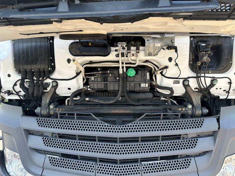 Лизинг на Mercedes-Benz Actros 1845 Mercedes-Benz Actros 1845: слика 12