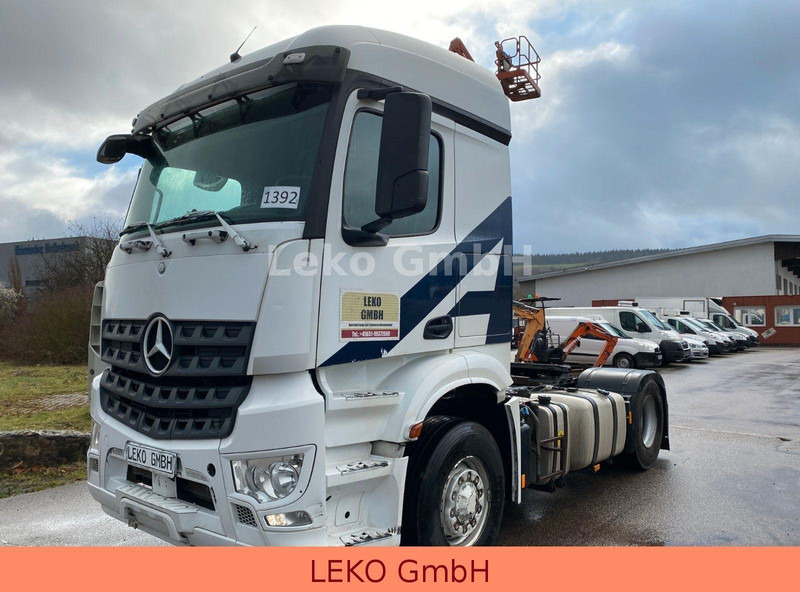 Mercedes-Benz Arocs 4x4 Euro 6 Kipphydraulik - Камион влекач: слика 3 Mercedes-Benz Arocs 4x4 Euro 6 Kipphydraulik - Камион влекач: слика 3