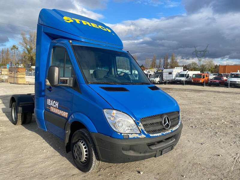 Mercedes-Benz Sprinter 519 - BE Mini Trekker - SZM - 3.5t - Камион влекач: слика 1 Mercedes-Benz Sprinter 519 - BE Mini Trekker - SZM - 3.5t - Камион влекач: слика 1