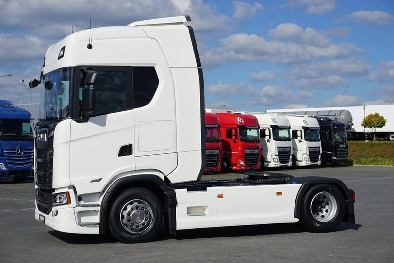 Scania S 500 / EURO 6 / ACC / RETARDER / PEŁNA OPCJA / JAK NOWA - Камион влекач: слика 4 Scania S 500 / EURO 6 / ACC / RETARDER / PEŁNA OPCJA / JAK NOWA - Камион влекач: слика 4