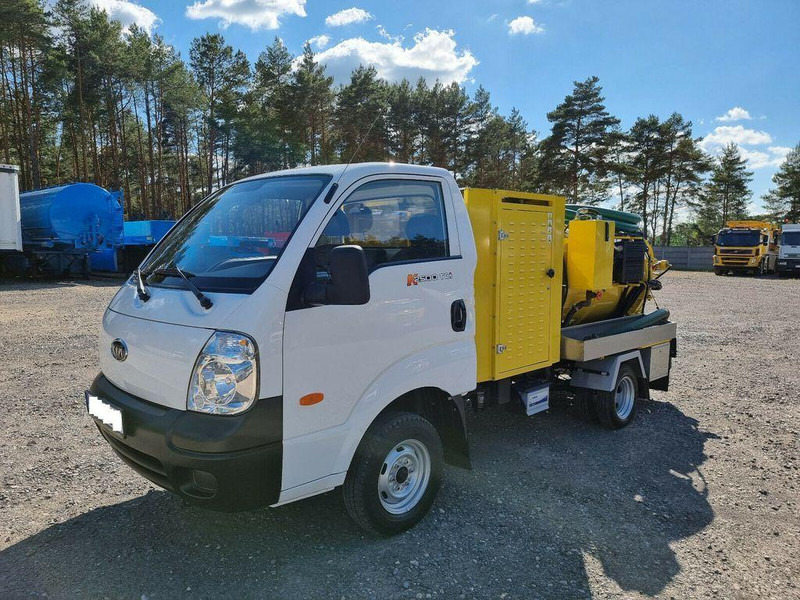 Kia Csatornatisztító - Вакуумски камион: слика 2 Kia Csatornatisztító - Вакуумски камион: слика 2