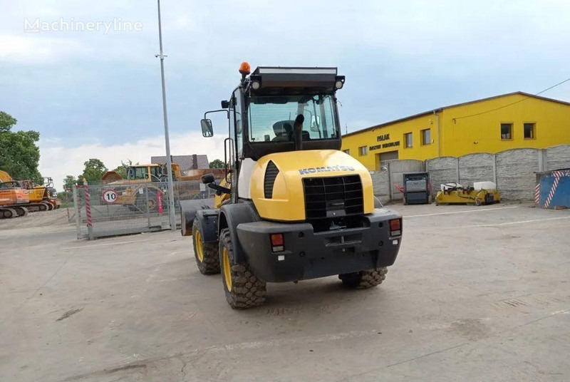 Komatsu WA 90-6 wheel loader - Натоварувач на тркала: слика 2 Komatsu WA 90-6 wheel loader - Натоварувач на тркала: слика 2