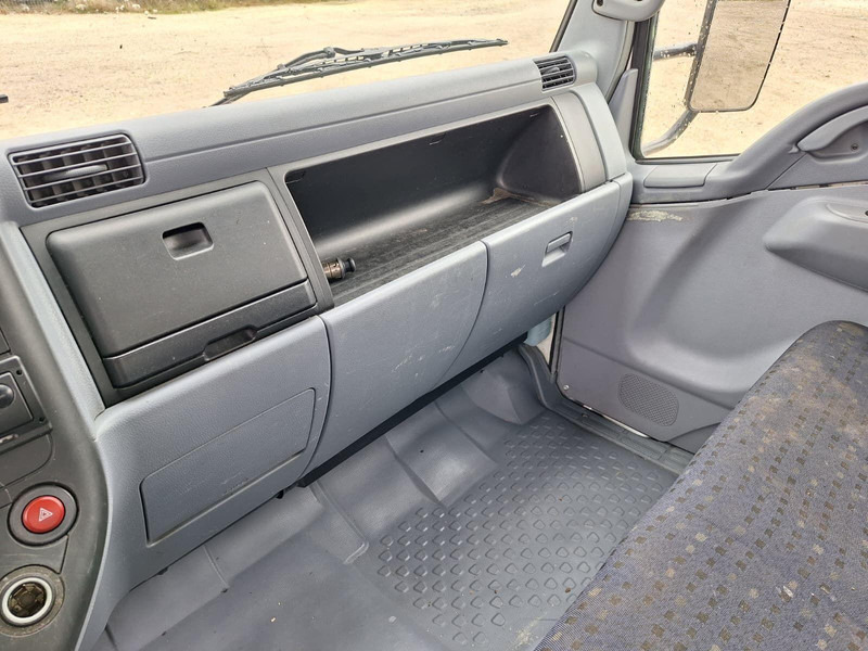 Комбе Mitsubishi Canter 3,0 d BE Clixtar Trekker + Veldhuizen BE Clixtar Pritsch: слика 18 Комбе Mitsubishi Canter 3,0 d BE Clixtar Trekker + Veldhuizen BE Clixtar Pritsch: слика 18