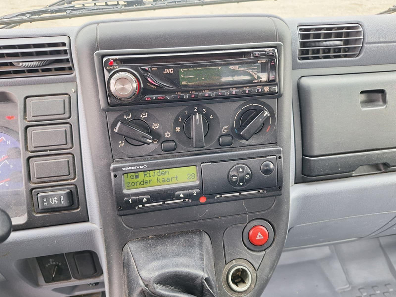 Комбе Mitsubishi Canter 3,0 d BE Clixtar Trekker + Veldhuizen BE Clixtar Pritsch: слика 13 Комбе Mitsubishi Canter 3,0 d BE Clixtar Trekker + Veldhuizen BE Clixtar Pritsch: слика 13