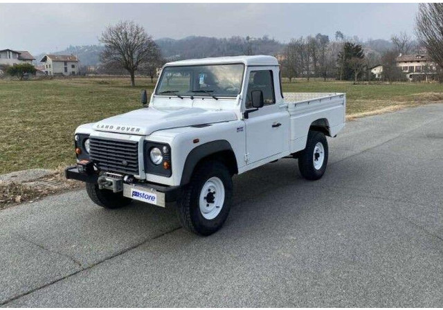 Land Rover Defender 110 - 2.2 Td4 4x4 Platós - Комбе со отворен сандак: слика 1 Land Rover Defender 110 - 2.2 Td4 4x4 Platós - Комбе со отворен сандак: слика 1