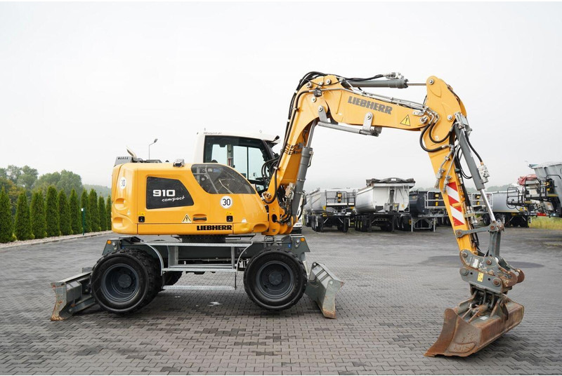 Liebherr 910 COMPACT LITRONIC / KOPARKA KOŁOWA / KLIMATYZACJA / KAMERA - Багер на тркала: слика 5 Liebherr 910 COMPACT LITRONIC / KOPARKA KOŁOWA / KLIMATYZACJA / KAMERA - Багер на тркала: слика 5
