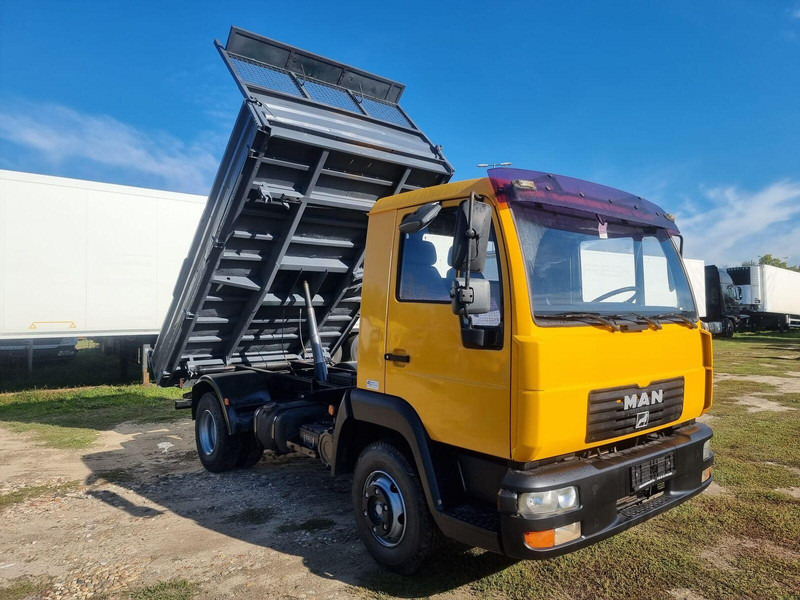 MAN LE 8.180 Meiller Kipper Three-Sided Tipper - 3 old. billencs - T - Кипер: слика 1 MAN LE 8.180 Meiller Kipper Three-Sided Tipper - 3 old. billencs - T - Кипер: слика 1