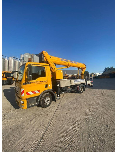 MAN Lifting basket - Ruthmann T330 33 m - Камион со подигачка кошница, Камион со кран: слика 4 MAN Lifting basket - Ruthmann T330 33 m - Камион со подигачка кошница, Камион со кран: слика 4