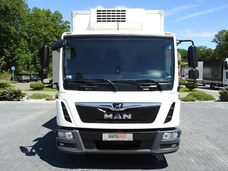 MAN TGL 10.180 KONTENER CHŁODNIA -20*C 11 PALET ZASILANIE 230V KLIMA - Камион ладилник: слика 5 MAN TGL 10.180 KONTENER CHŁODNIA -20*C 11 PALET ZASILANIE 230V KLIMA - Камион ладилник: слика 5