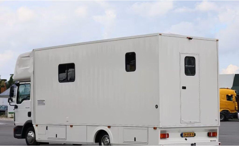 MAN TGL 8.190 - - Камион за коњи: слика 4 MAN TGL 8.190 - - Камион за коњи: слика 4