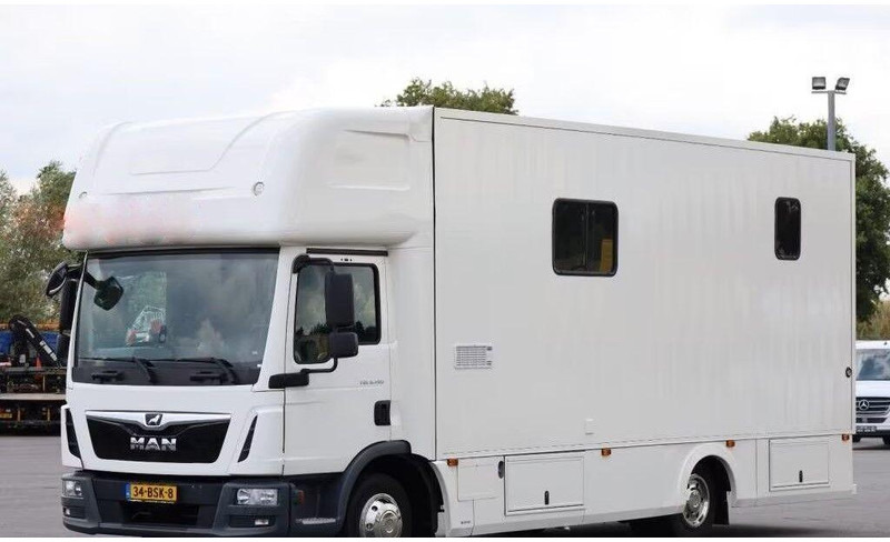 MAN TGL 8.190 - - Камион за коњи: слика 1 MAN TGL 8.190 - - Камион за коњи: слика 1