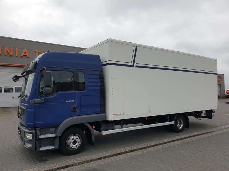 MAN TGL 8.220 EURO 5 CONTAINER+LIFT - Камион сандучар: слика 2 MAN TGL 8.220 EURO 5 CONTAINER+LIFT - Камион сандучар: слика 2