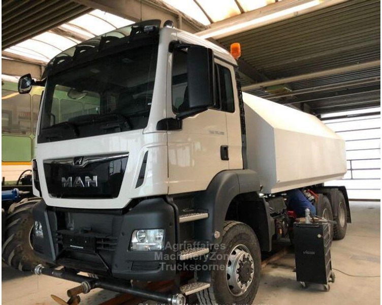 MAN TGS 33.500 - Камион цистерна: слика 1 MAN TGS 33.500 - Камион цистерна: слика 1