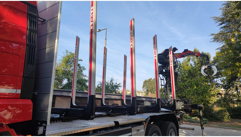 Нов Камион за дрва, Камион со кран за транспорт на дрва MAN TGS 33.520: слика 16