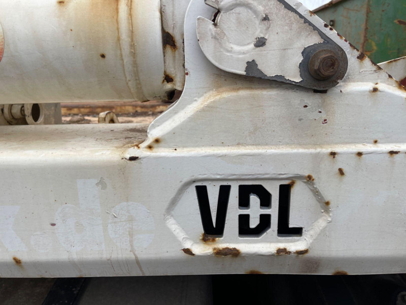 Лизинг на Mercedes-Benz 1833 Absetzkipper Bluetec 5 Klima 2 Hand Orig Km Mercedes-Benz 1833 Absetzkipper Bluetec 5 Klima 2 Hand Orig Km: слика 10 Лизинг на Mercedes-Benz 1833 Absetzkipper Bluetec 5 Klima 2 Hand Orig Km Mercedes-Benz 1833 Absetzkipper Bluetec 5 Klima 2 Hand Orig Km: слика 10