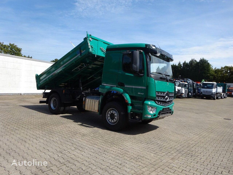 Mercedes-Benz 1843 Arocs 3 way Meiller tipper - Кипер: слика 3 Mercedes-Benz 1843 Arocs 3 way Meiller tipper - Кипер: слика 3