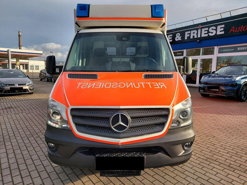 Mercedes-Benz 519 CDI Ambulance - Амбулантно возило: слика 2 Mercedes-Benz 519 CDI Ambulance - Амбулантно возило: слика 2