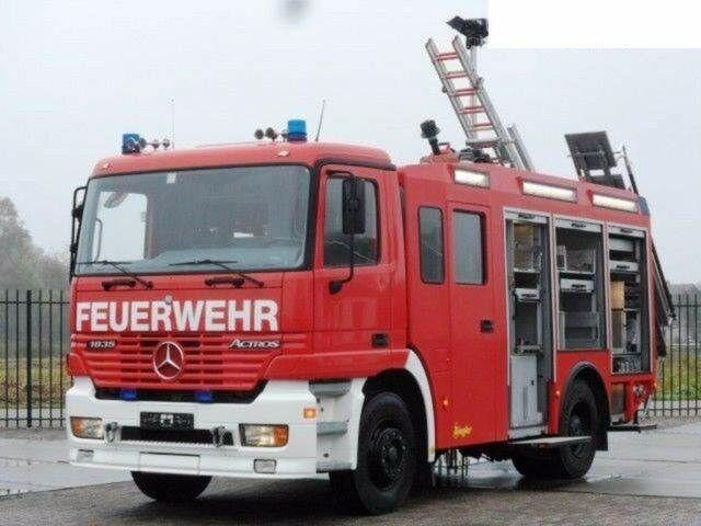 Mercedes-Benz ACTROS 1835 Feuerwehr 2080 L Fire Unit !! - Противпожарен камион: слика 1 Mercedes-Benz ACTROS 1835 Feuerwehr 2080 L Fire Unit !! - Противпожарен камион: слика 1