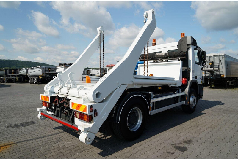 Mercedes-Benz ACTROS  1836 / 4X2 / BRAMOWIEC / PALFINGER M12T / EURO 6 / SPROW - Камион за подигање контејнери: слика 4 Mercedes-Benz ACTROS  1836 / 4X2 / BRAMOWIEC / PALFINGER M12T / EURO 6 / SPROW - Камион за подигање контејнери: слика 4