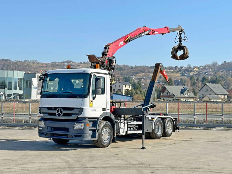 Mercedes-Benz ACTROS 2544 * ABROLLKIPPER * LHO L190Z(78) * TOP - Камион со кука за подигање, Камион со кран: слика 2 Mercedes-Benz ACTROS 2544 * ABROLLKIPPER * LHO L190Z(78) * TOP - Камион со кука за подигање, Камион со кран: слика 2