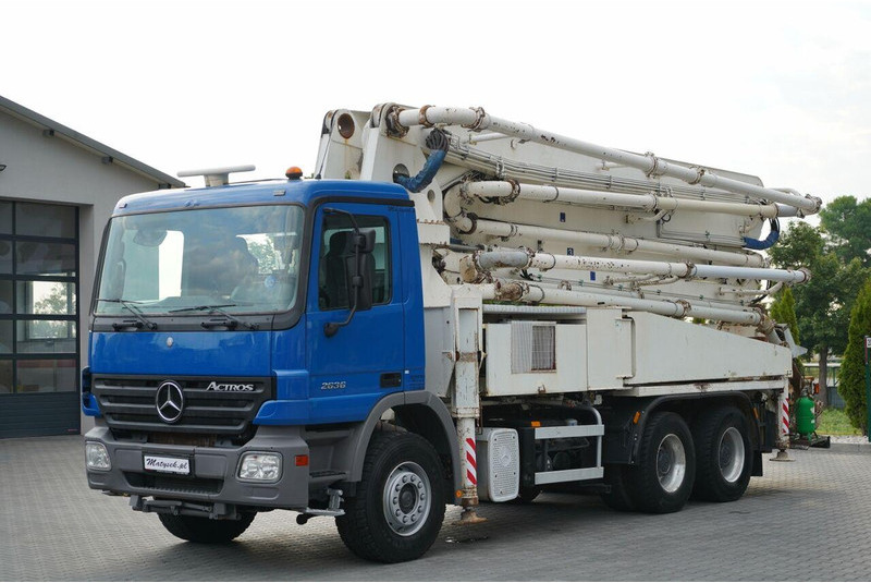 Mercedes-Benz ACTROS 2636 / POMPA SERMAC 5Z37 / 37 METRÓW / STEROWANIE RADIOW - Камион со бетонска пумпа: слика 2 Mercedes-Benz ACTROS 2636 / POMPA SERMAC 5Z37 / 37 METRÓW / STEROWANIE RADIOW - Камион со бетонска пумпа: слика 2