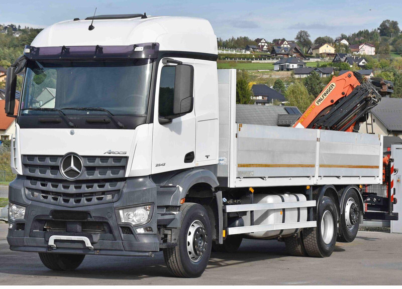 Mercedes-Benz AROCS 2542 - Камион со платформа, Камион со кран: слика 5 Mercedes-Benz AROCS 2542 - Камион со платформа, Камион со кран: слика 5