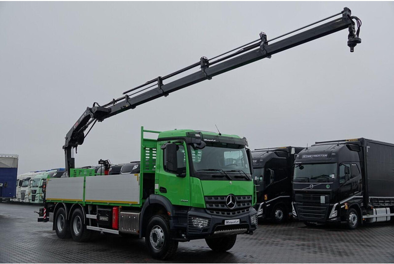 Mercedes-Benz AROCS 2636 / 6x4 / SKRZYNIOWY- 6,5 M / + HDS HIAB 4x wysów: 13 - Камион со платформа, Камион со кран: слика 1 Mercedes-Benz AROCS 2636 / 6x4 / SKRZYNIOWY- 6,5 M / + HDS HIAB 4x wysów: 13 - Камион со платформа, Камион со кран: слика 1