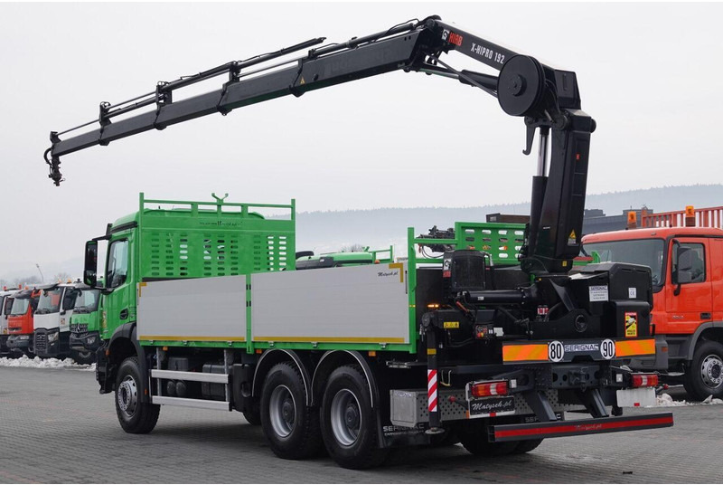 Mercedes-Benz AROCS 2636 / 6x4 / SKRZYNIOWY- 6,5 M / + HDS HIAB 4x wysów: 13 m - Камион со платформа, Камион со кран: слика 4 Mercedes-Benz AROCS 2636 / 6x4 / SKRZYNIOWY- 6,5 M / + HDS HIAB 4x wysów: 13 m - Камион со платформа, Камион со кран: слика 4
