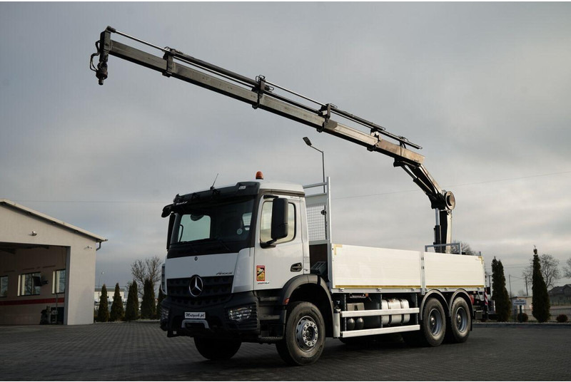 Mercedes-Benz AROCS 2640 / 6x4 / SKRZYNIOWY - 6,5 M / HDS HIAB 144 / wysów: 12 - Камион со платформа, Камион со кран: слика 1 Mercedes-Benz AROCS 2640 / 6x4 / SKRZYNIOWY - 6,5 M / HDS HIAB 144 / wysów: 12 - Камион со платформа, Камион со кран: слика 1