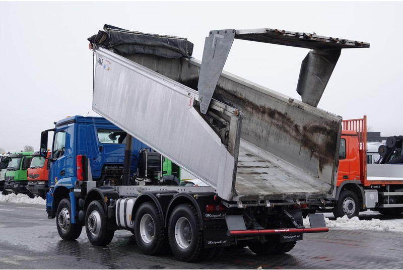 Mercedes-Benz AROCS 3243 / 8x4 / WYWROTKA 20m3 / TYLNOZSYP / EURO 6 / OPONY 10 - Кипер: слика 3 Mercedes-Benz AROCS 3243 / 8x4 / WYWROTKA 20m3 / TYLNOZSYP / EURO 6 / OPONY 10 - Кипер: слика 3