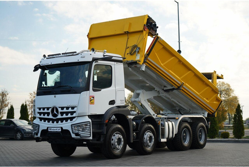 Mercedes-Benz AROCS 3243 / 8x4 / WYWROTKA DWUSTRONNA 6.2 M / HYDROBURTA / HYD - Кипер: слика 1 Mercedes-Benz AROCS 3243 / 8x4 / WYWROTKA DWUSTRONNA 6.2 M / HYDROBURTA / HYD - Кипер: слика 1