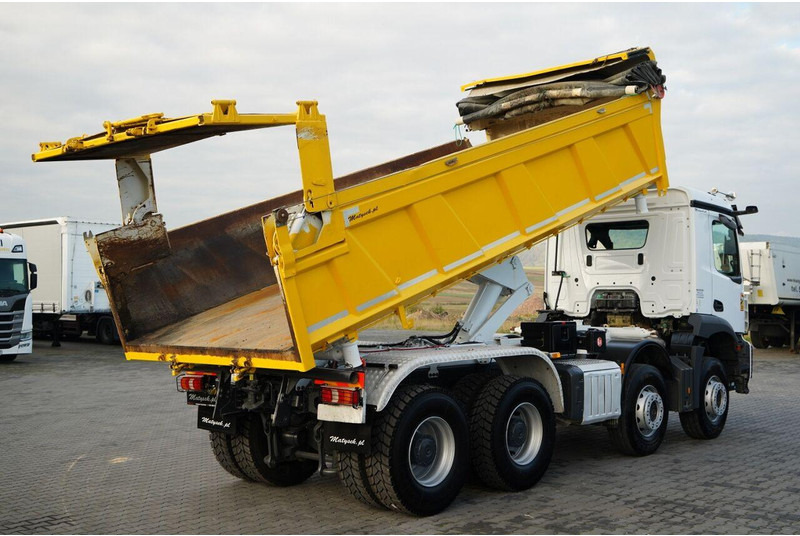 Mercedes-Benz AROCS 3243 / 8x4 / WYWROTKA DWUSTRONNA 6.2 M / HYDROBURTA / HYD - Кипер: слика 4 Mercedes-Benz AROCS 3243 / 8x4 / WYWROTKA DWUSTRONNA 6.2 M / HYDROBURTA / HYD - Кипер: слика 4