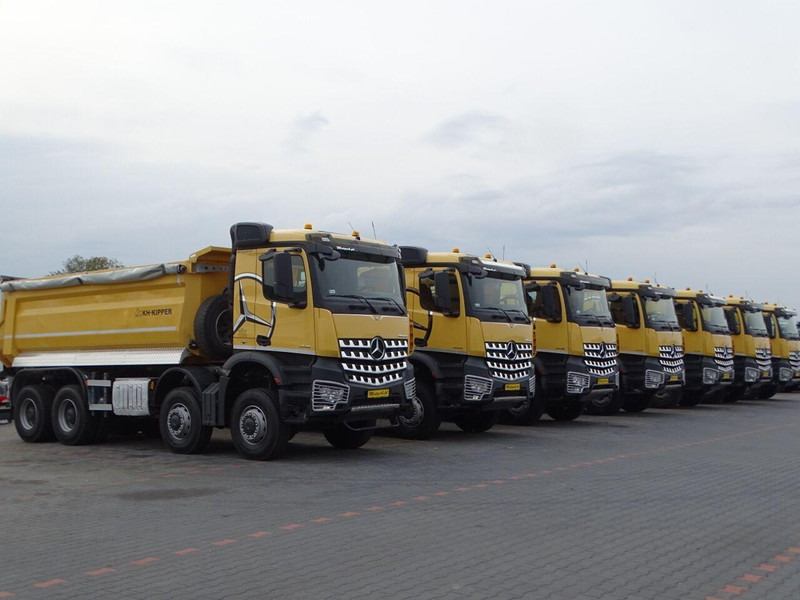Mercedes-Benz AROCS 4145 / 8x8 / WYWROTKA TYLNOZSYPOWA / KH KIPPER / EURO 6 - Кипер: слика 2 Mercedes-Benz AROCS 4145 / 8x8 / WYWROTKA TYLNOZSYPOWA / KH KIPPER / EURO 6 - Кипер: слика 2
