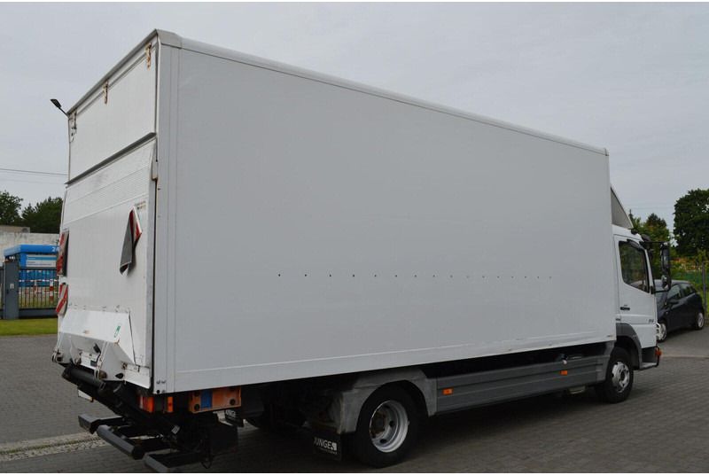 Mercedes-Benz ATEGO 816 CONTAINER+LIFT EURO 5 - Камион сандучар: слика 4 Mercedes-Benz ATEGO 816 CONTAINER+LIFT EURO 5 - Камион сандучар: слика 4