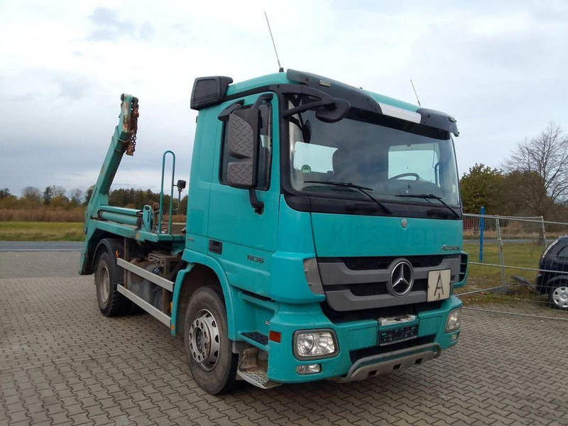 Mercedes-Benz Actros 1836 - Камион за подигање контејнери: слика 2 Mercedes-Benz Actros 1836 - Камион за подигање контејнери: слика 2