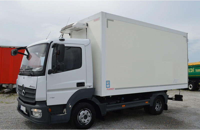 Mercedes-Benz Atego 716 IZOTERMA REFRIGERATOR SIDE DOOR - Камион ладилник: слика 2 Mercedes-Benz Atego 716 IZOTERMA REFRIGERATOR SIDE DOOR - Камион ладилник: слика 2