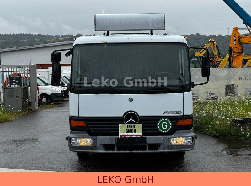 Mercedes-Benz Atego 815 - Камион со платформа: слика 2 Mercedes-Benz Atego 815 - Камион со платформа: слика 2