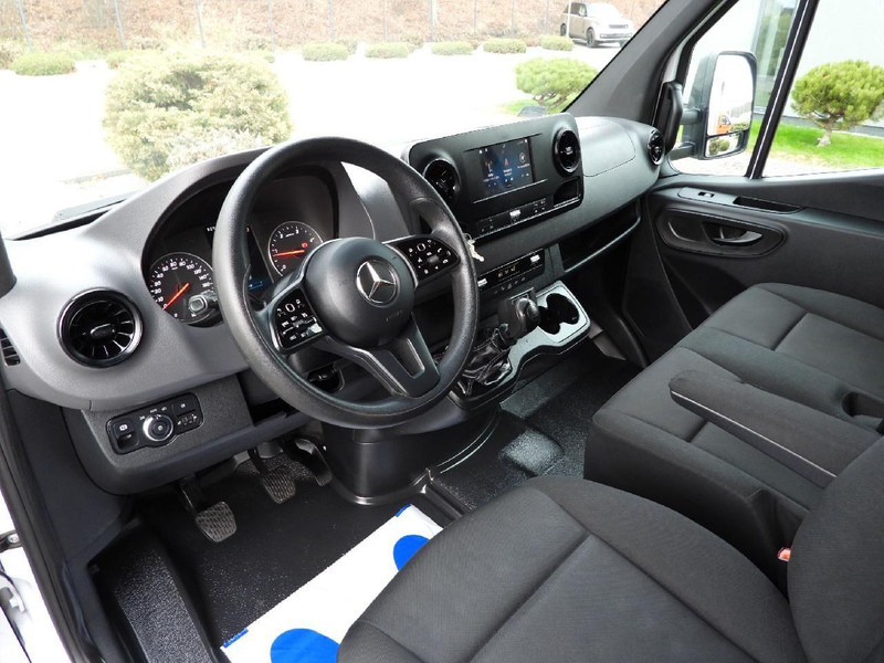Mercedes-Benz SPRINTER 314 CHŁODNIA KONTENER -1*C TEMPOMAT NAWIGACJA KLIMATYZA - Комбе ладилник: слика 2 Mercedes-Benz SPRINTER 314 CHŁODNIA KONTENER -1*C TEMPOMAT NAWIGACJA KLIMATYZA - Комбе ладилник: слика 2