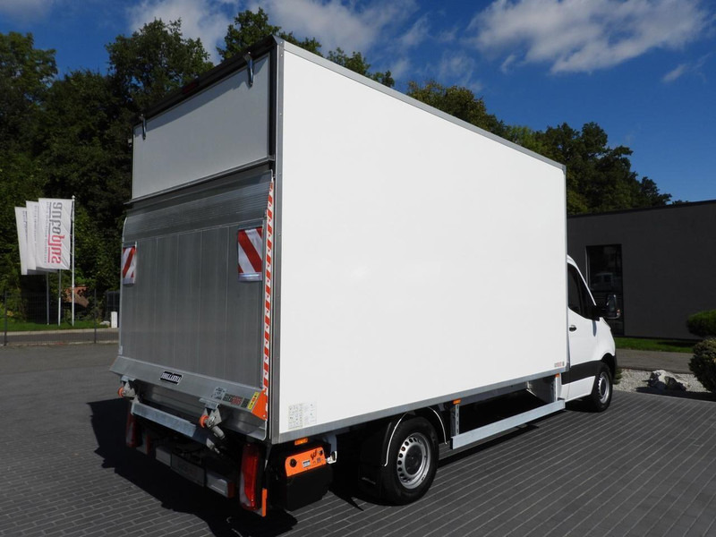 Комбе фургон Mercedes-Benz SPRINTER 315: слика 12