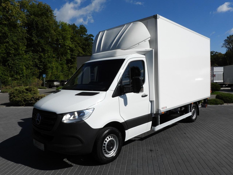 Комбе фургон Mercedes-Benz SPRINTER 315: слика 17