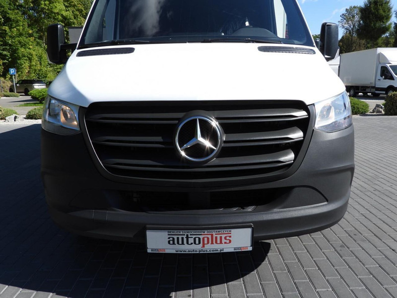 Комбе фургон Mercedes-Benz SPRINTER 315: слика 13