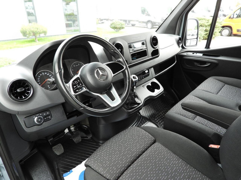 Mercedes-Benz SPRINTER 315 SKRZYNIA 8 PALET TEMPOMAT KLIMATYZACJA  150KM [ 199 - Комбе со отворен сандак: слика 2 Mercedes-Benz SPRINTER 315 SKRZYNIA 8 PALET TEMPOMAT KLIMATYZACJA  150KM [ 199 - Комбе со отворен сандак: слика 2
