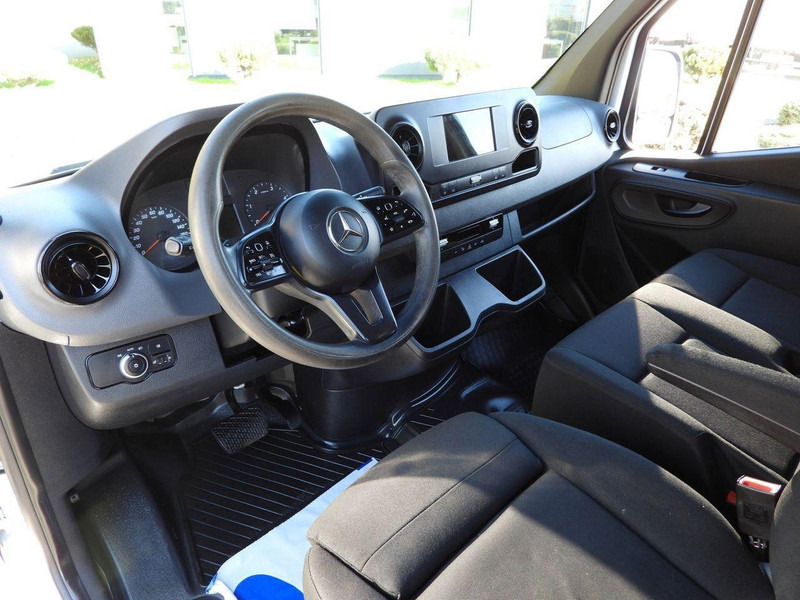Mercedes-Benz SPRINTER 316 - Минибус, Патничко комбе: слика 2 Mercedes-Benz SPRINTER 316 - Минибус, Патничко комбе: слика 2