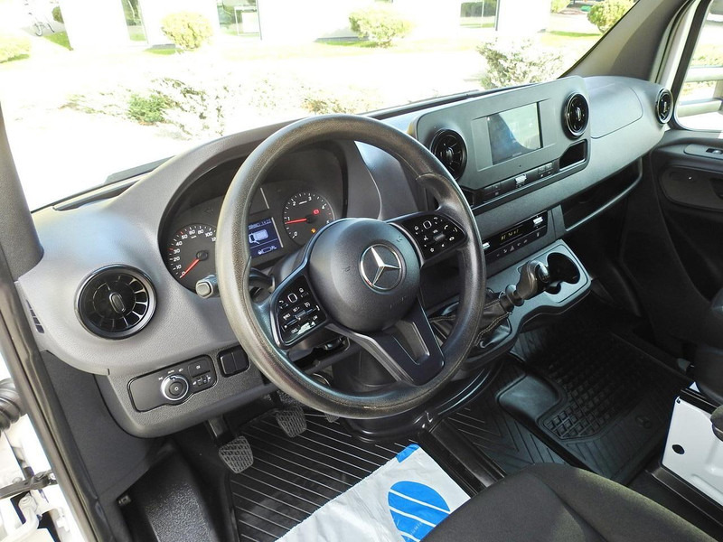 Mercedes-Benz SPRINTER 516 SKRZYNIA PODWÓJNA KABINA DOKA 6 MIEJSC TEMPOMAT KLI - Комбе со отворен сандак: слика 2 Mercedes-Benz SPRINTER 516 SKRZYNIA PODWÓJNA KABINA DOKA 6 MIEJSC TEMPOMAT KLI - Комбе со отворен сандак: слика 2