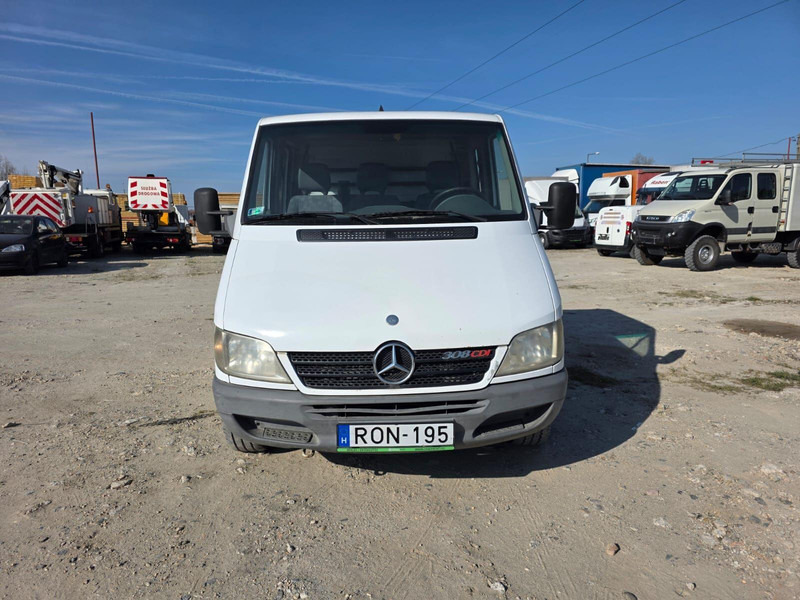 Mercedes-Benz Sprinter 308 CDi - Doka Pritsche - Комбе со отворен сандак, Комби со двојна кабина: слика 3 Mercedes-Benz Sprinter 308 CDi - Doka Pritsche - Комбе со отворен сандак, Комби со двојна кабина: слика 3