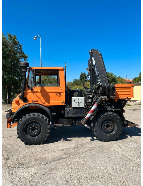 Mercedes-Benz UNIMOG - Градинарски ситнач за земја: слика 1 Mercedes-Benz UNIMOG - Градинарски ситнач за земја: слика 1