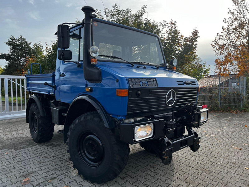 Mercedes-Benz Unimog 427 Platós hókotrócs - Градинарски ситнач за земја: слика 1 Mercedes-Benz Unimog 427 Platós hókotrócs - Градинарски ситнач за земја: слика 1